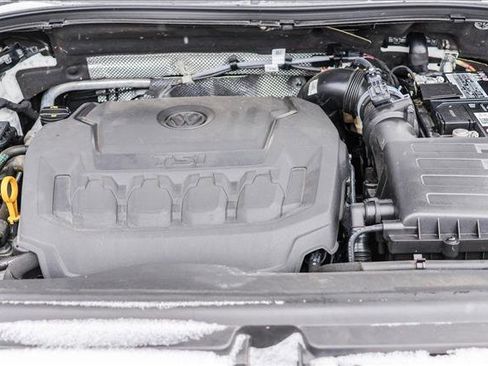 Used 2022 Volkswagen Tiguan SE image 30