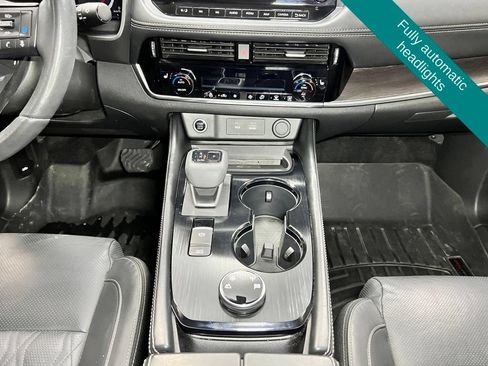 Used 2023 Nissan Rogue Platinum AWD/4WD image 11