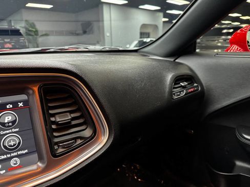 Used 2020 Dodge Challenger R/T Scat Pack image 25