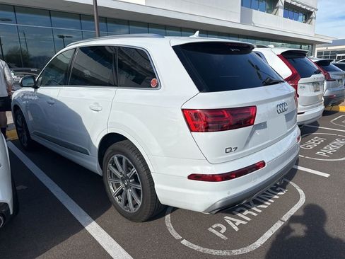 Used 2019 Audi Q7 3.0T Premium Plus image 3