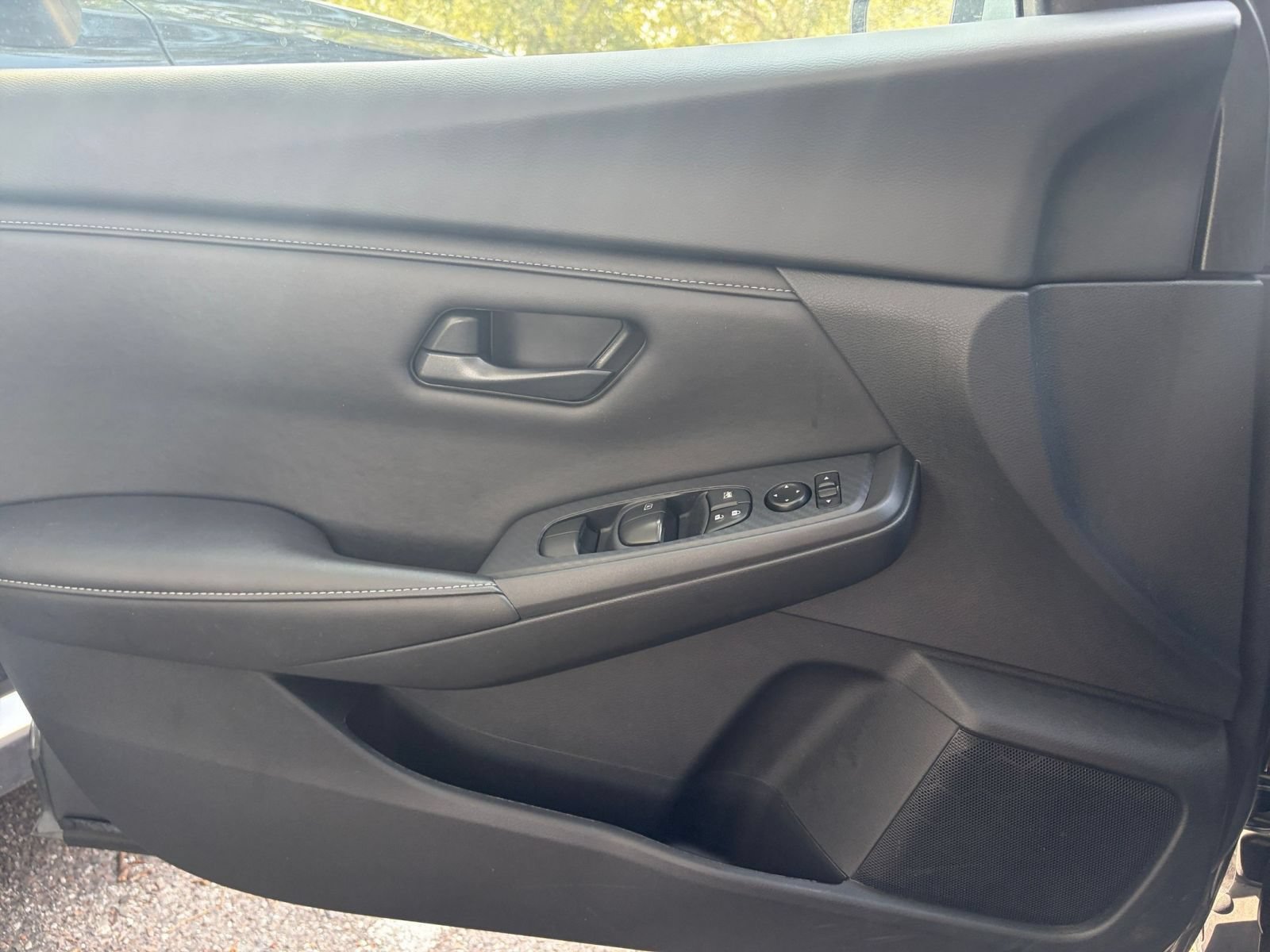 Used 2025 Nissan Sentra S FWD image 18