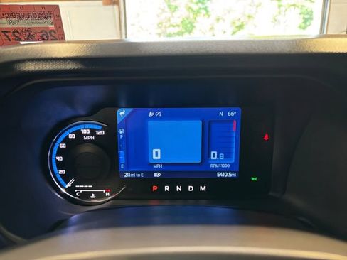 Used 2023 Ford Bronco Outer Banks w/ Sasquatch Package AWD/4WD image 17