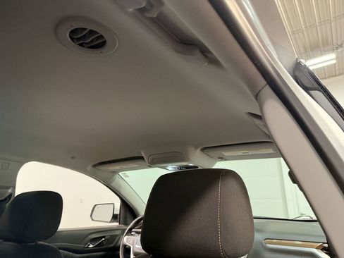 Used 2021 GMC Acadia SLE w/ Trailering Package image 68