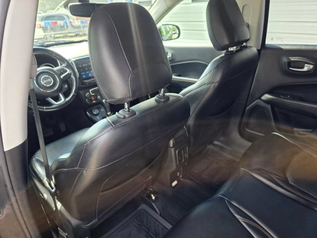 Used 2017 Jeep Compass Limited AWD/4WD image 18