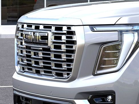 New 2026 GMC Yukon XL Denali image 13