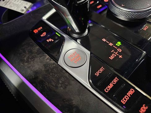 Used 2023 BMW X5 xDrive40i w/ M Sport Package image 30