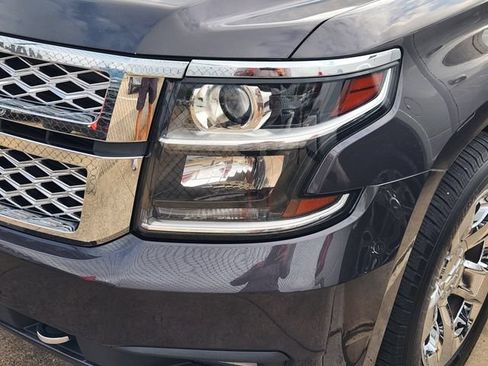 Used 2018 Chevrolet Tahoe LT w/ LT Signature Package AWD/4WD image 8