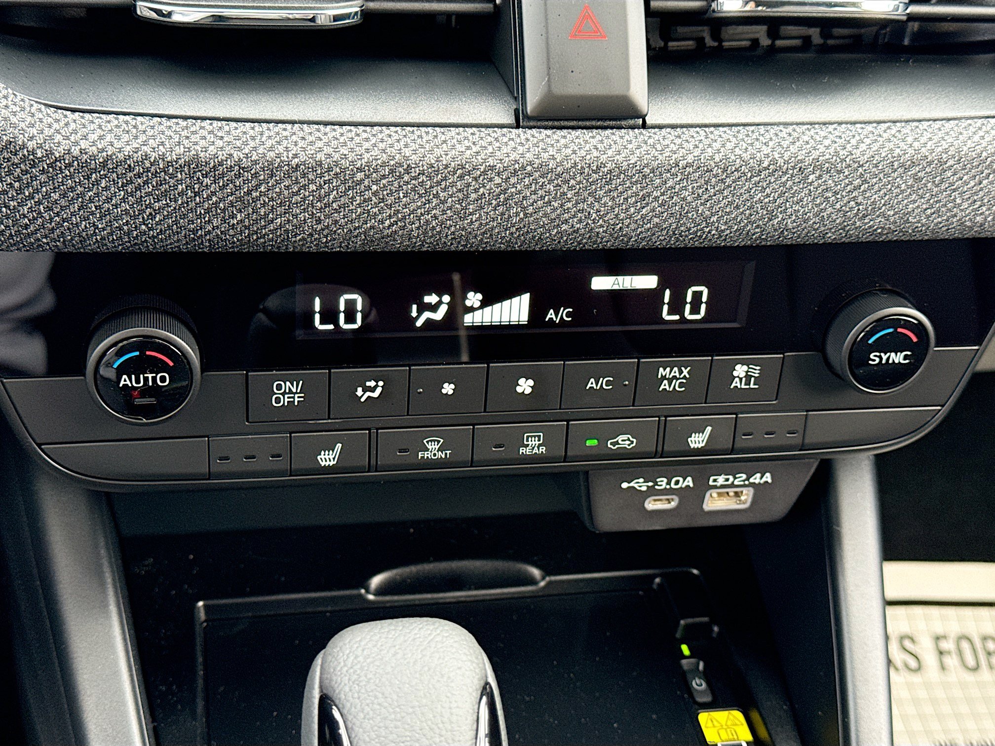 New 2026 Subaru Outback Limited AWD/4WD image 34