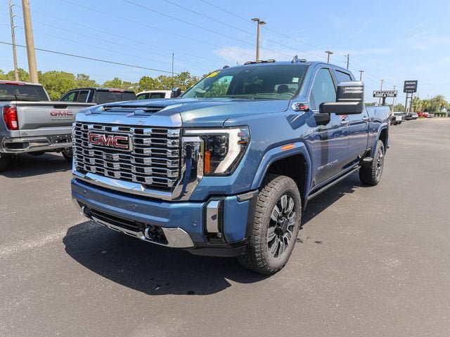 New 2026 GMC Sierra 2500 Denali w/ Denali Reserve Package AWD/4WD image 3