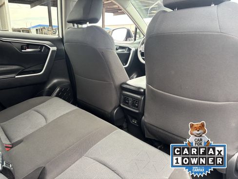 Used 2025 Toyota RAV4 XLE AWD/4WD image 14