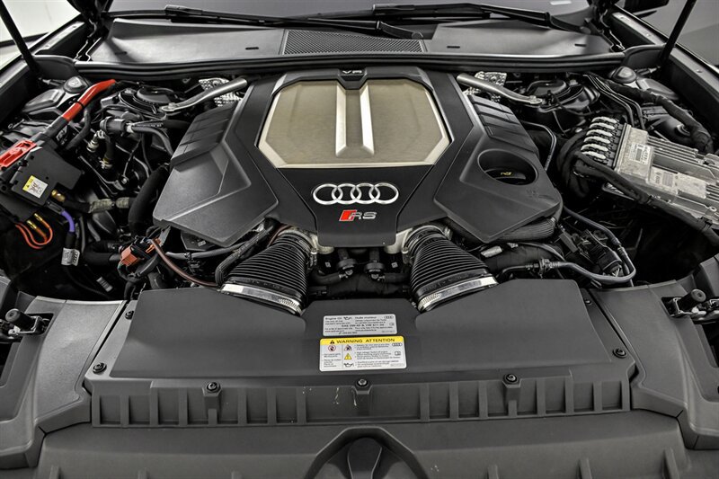 Used 2023 Audi RS 6 AWD/4WD image 12