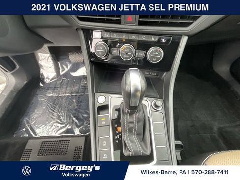 Used 2021 Volkswagen Jetta SEL Premium FWD image 13