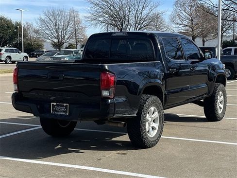 Used 2020 Toyota Tacoma SR image 4