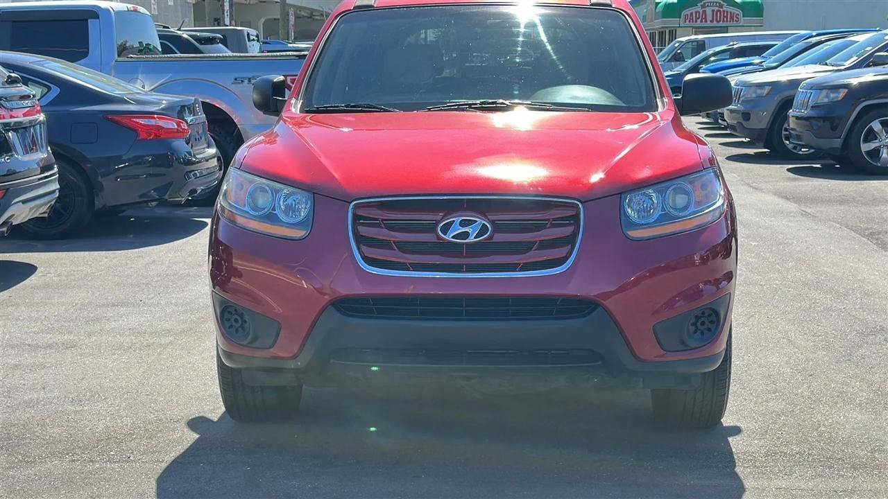 Used 2010 Hyundai Santa Fe GLS FWD image 4
