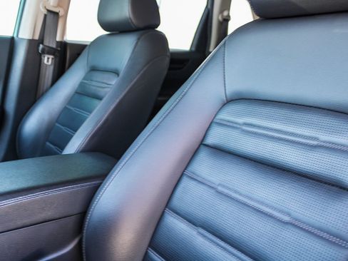 Used 2025 Honda CR-V EX-L image 24