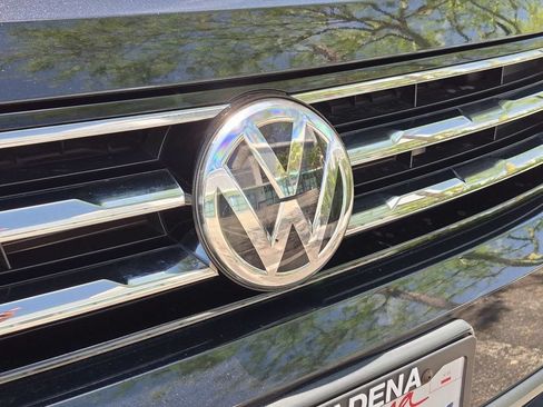 Used 2021 Volkswagen Tiguan S FWD image 32