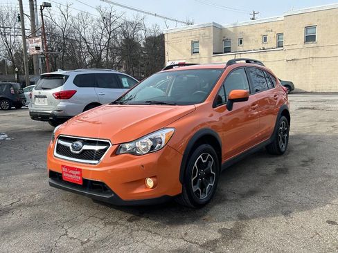 Used 2015 Subaru Crosstrek 2.0i Premium w/ Moonroof Package image 2