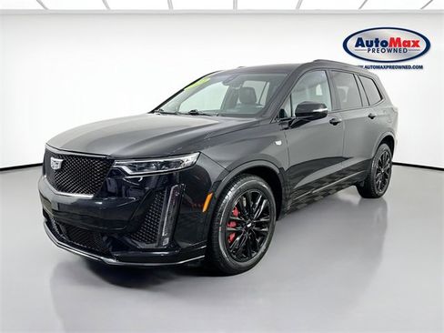 Used 2024 Cadillac XT6 Sport w/ LPO, ONYX Package image 5