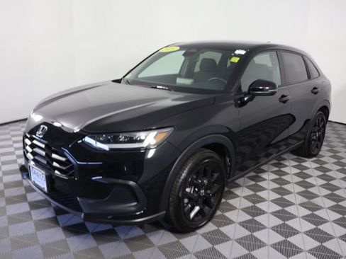 Certified 2025 Honda HR-V Sport image 4