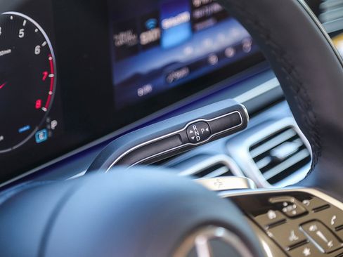 New 2024 Mercedes-Benz GLE 350 4MATIC image 17