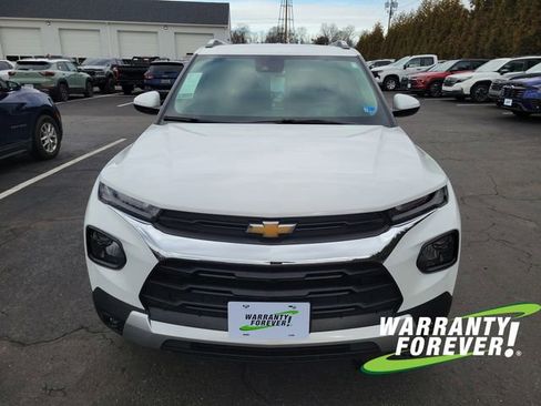 Used 2023 Chevrolet TrailBlazer LT w/ Convenience Package image 2