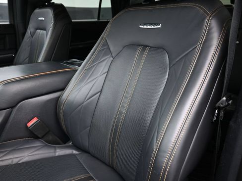 Used 2022 Ford Expedition Platinum RWD image 19