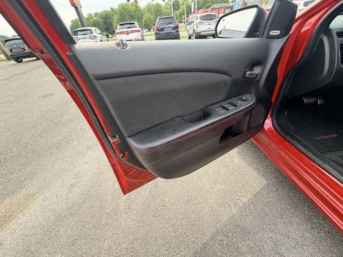 Used 2014 Dodge Avenger R/T w/ Sun/Sound Group FWD image 57