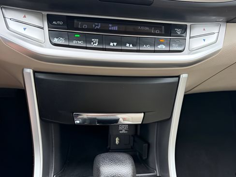 Used 2014 Honda Accord EX image 18