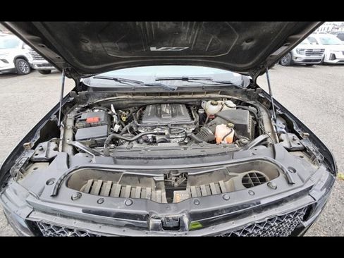 Used 2023 Cadillac Escalade ESV V image 10