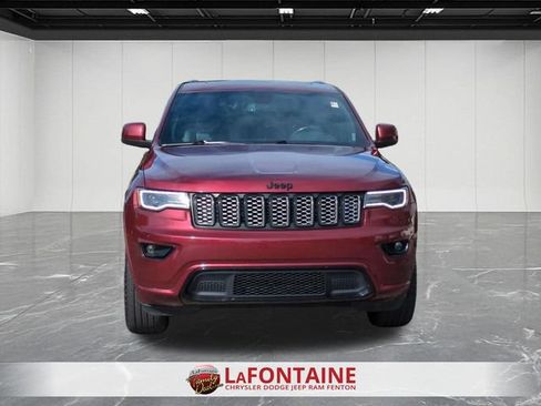 Used 2020 Jeep Grand Cherokee Altitude AWD/4WD image 8