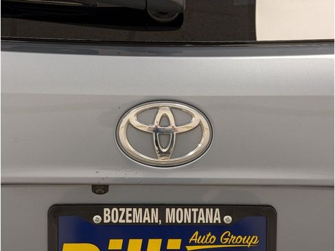 Used 2021 Toyota Highlander XLE AWD/4WD image 5