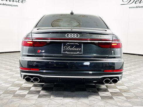 Used 2022 Audi S8 w/ S8 Executive Package image 5