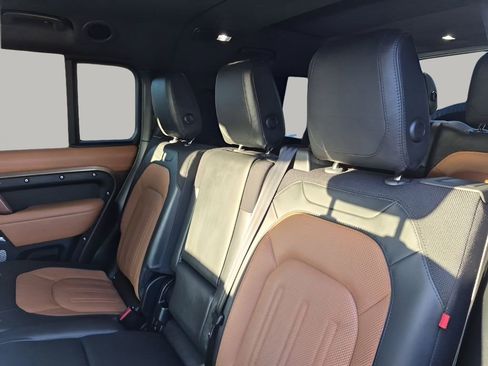 Used 2024 Land Rover Defender 130 X image 19