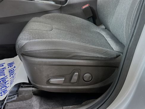 Used 2020 Hyundai Santa Fe SEL image 18