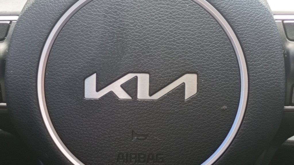 Used 2023 Kia Sportage EX FWD image 27
