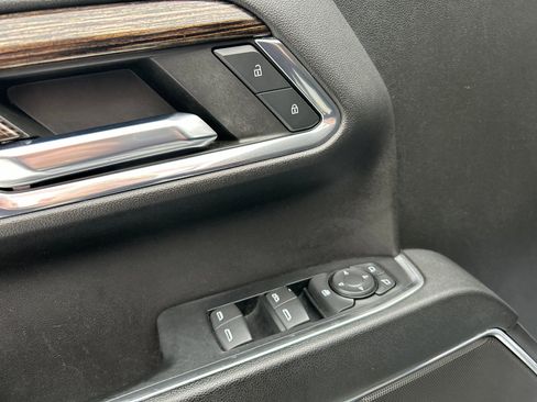 Used 2023 GMC Sierra 1500 SLE image 6