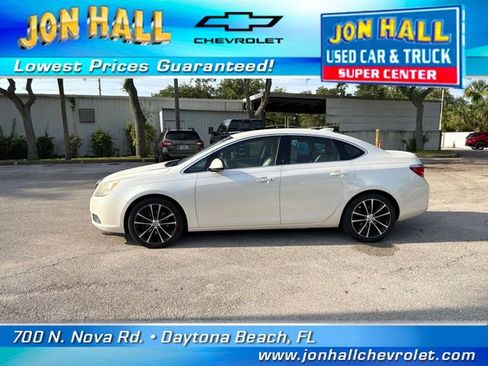 Used 2016 Buick Verano Sport Touring w/ Driver Confidence Package FWD image 4