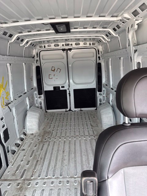 Used 2025 RAM ProMaster 2500 w/ Convenience Group FWD image 15