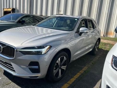 Used 2023 Volvo XC60 T8 Plus w/ Protection Package Premier image 2