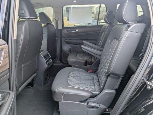 New 2026 Volkswagen Atlas SEL Premium R-Line AWD/4WD image 16