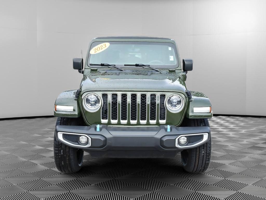 Used 2023 Jeep Wrangler Unlimited Sahara w/ Cold Weather Group AWD/4WD image 11