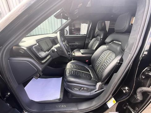 Used 2022 Rivian R1T Adventure AWD/4WD image 17
