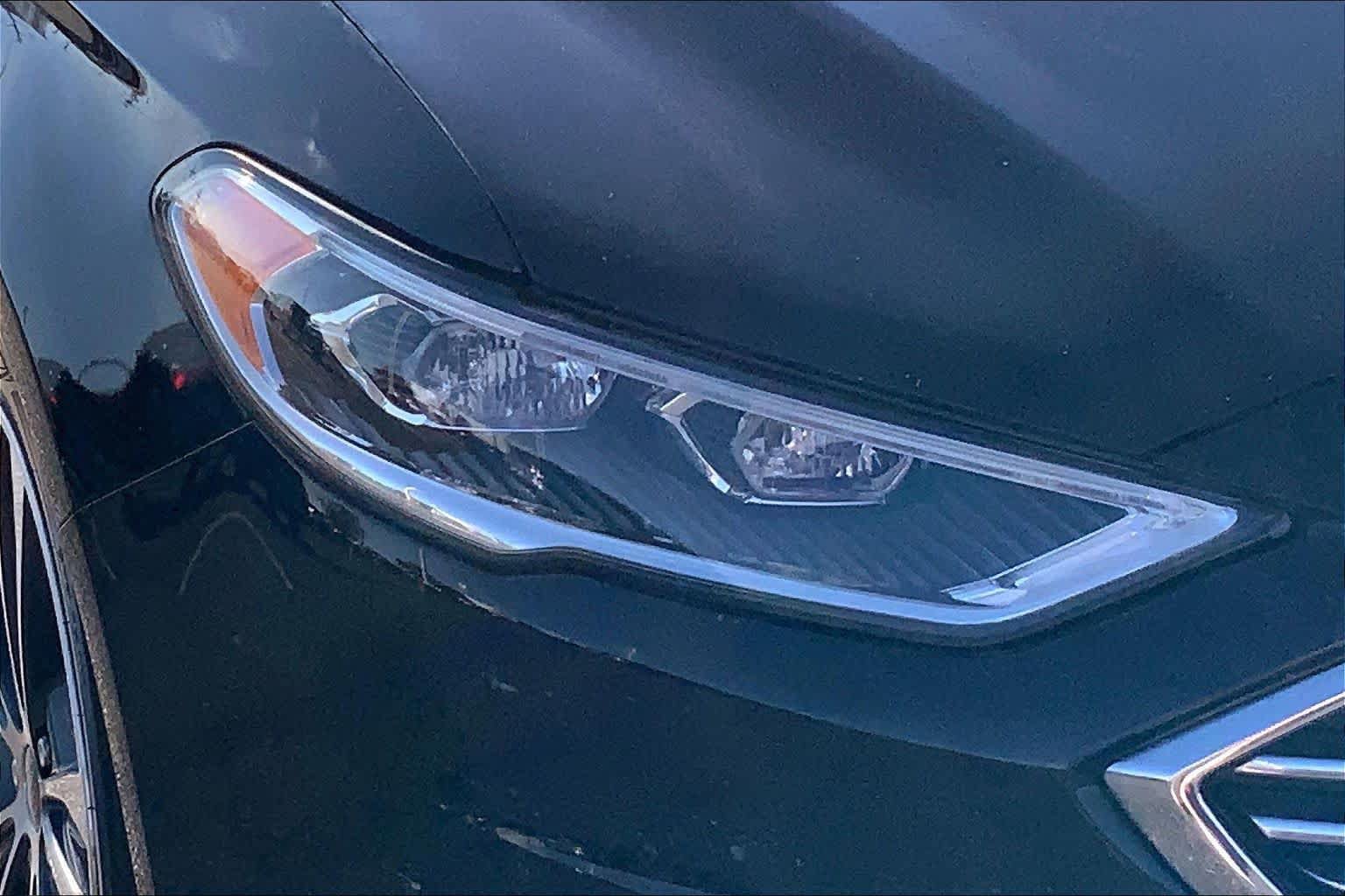 Used 2018 Ford Fusion Titanium AWD/4WD image 28