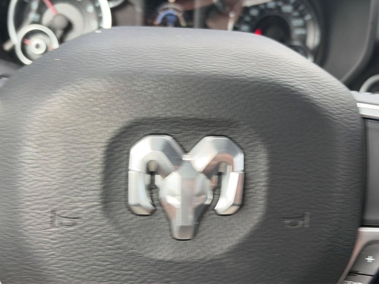 Used 2023 RAM 1500 Big Horn AWD/4WD image 15