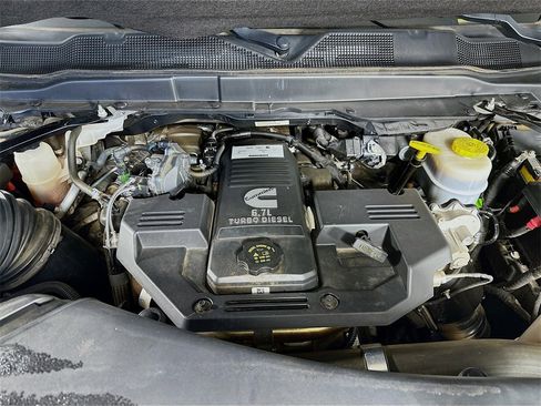 Used 2022 RAM 3500 Laramie image 32