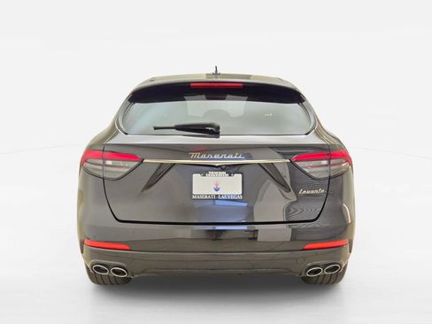 Certified 2024 Maserati Levante GT Ultima AWD/4WD image 10