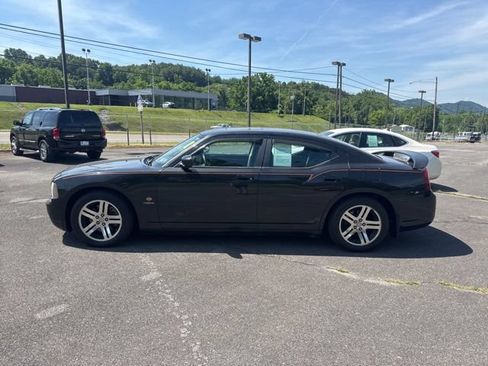 Used 2006 Dodge Charger R/T w/ Road/Track Performance Group RWD image 8