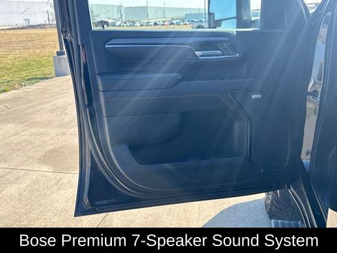 Used 2024 GMC Sierra 2500 AT4 w/ AT4 Premium Plus Package image 11