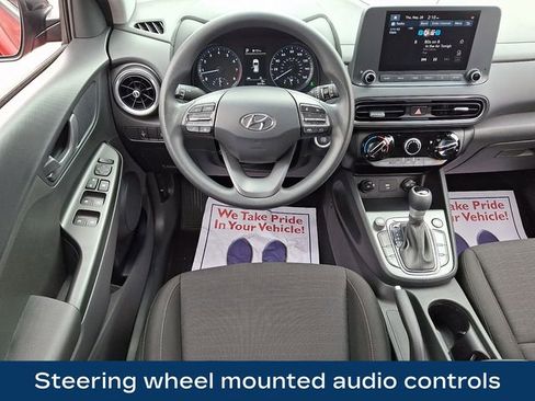 Used 2022 Hyundai Kona SEL AWD/4WD image 3