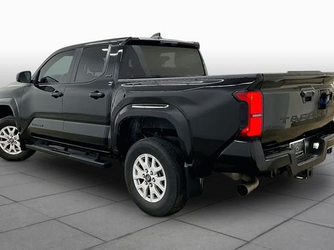 Used 2024 Toyota Tacoma SR5 RWD image 11